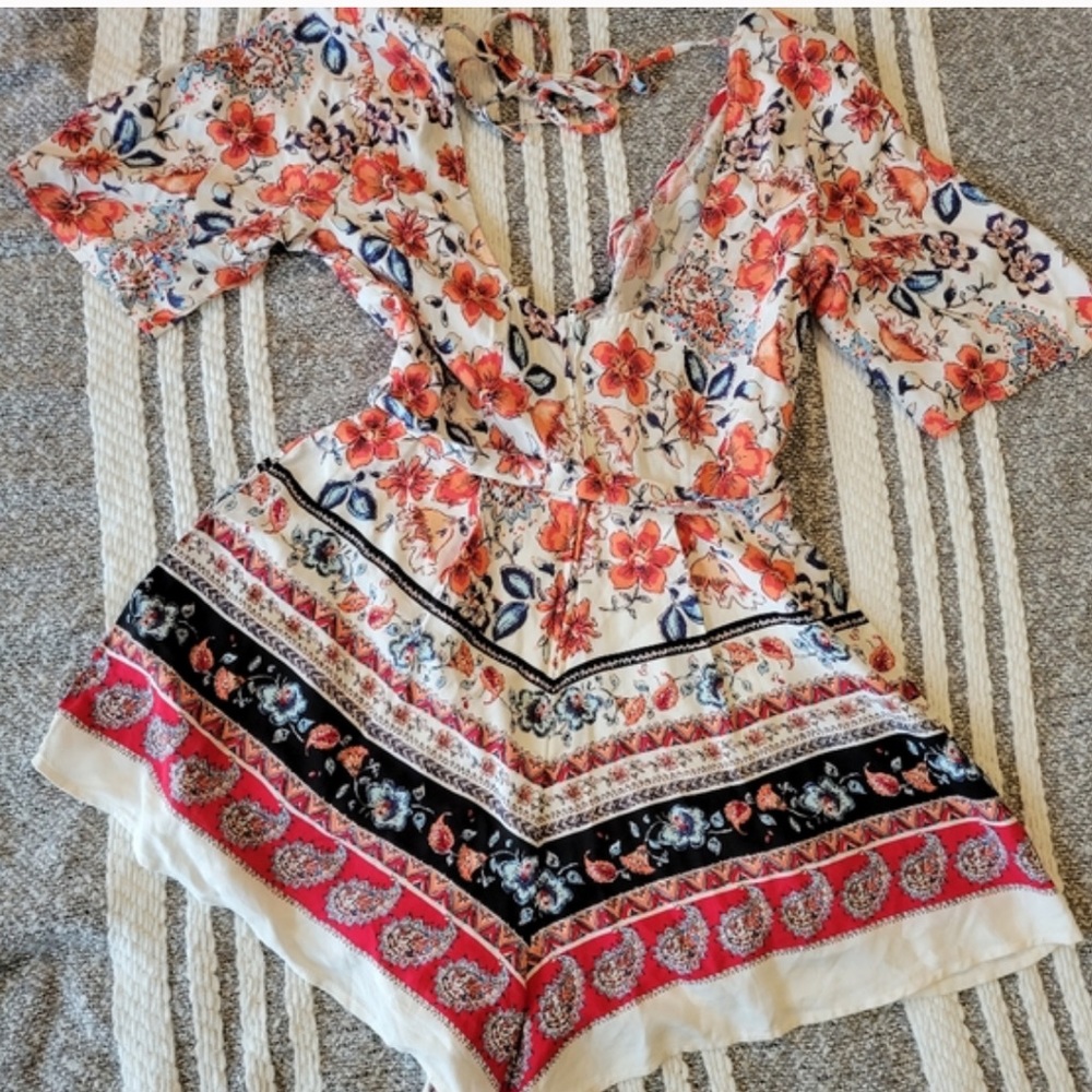 NWT Francesca’s Boho Romper - Picture 4 of 4